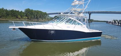 35' Cabo 2006 Yacht For Sale